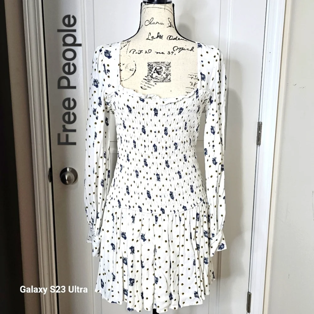Free people Tea Combo Blue Flower Dress Long‎ Sleeves Women Size Medium - Picture 3 of 11